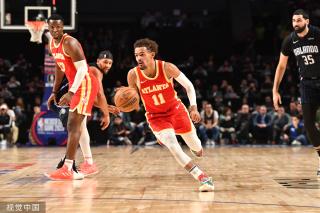 而拉菲尼亚 而拉菲尼亚